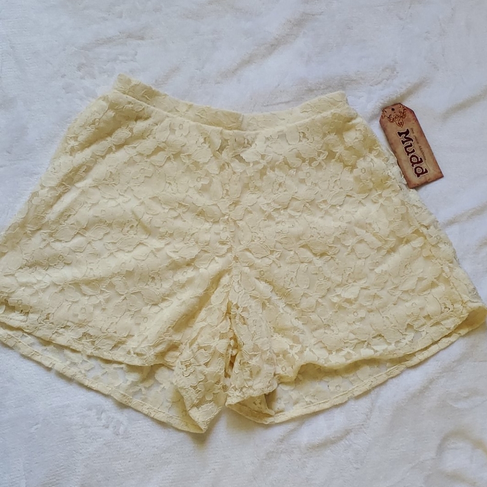 Mudd cream Lace Skater short